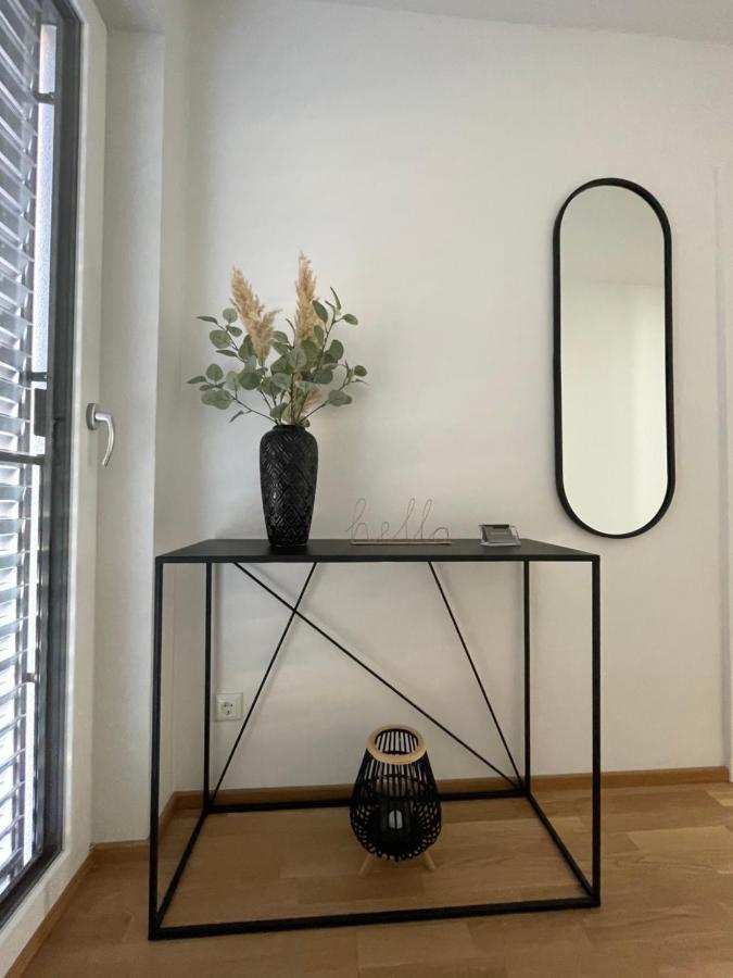 Luxury - Apartment Mit Balkon In Seenaehe Gmunden Ngoại thất bức ảnh