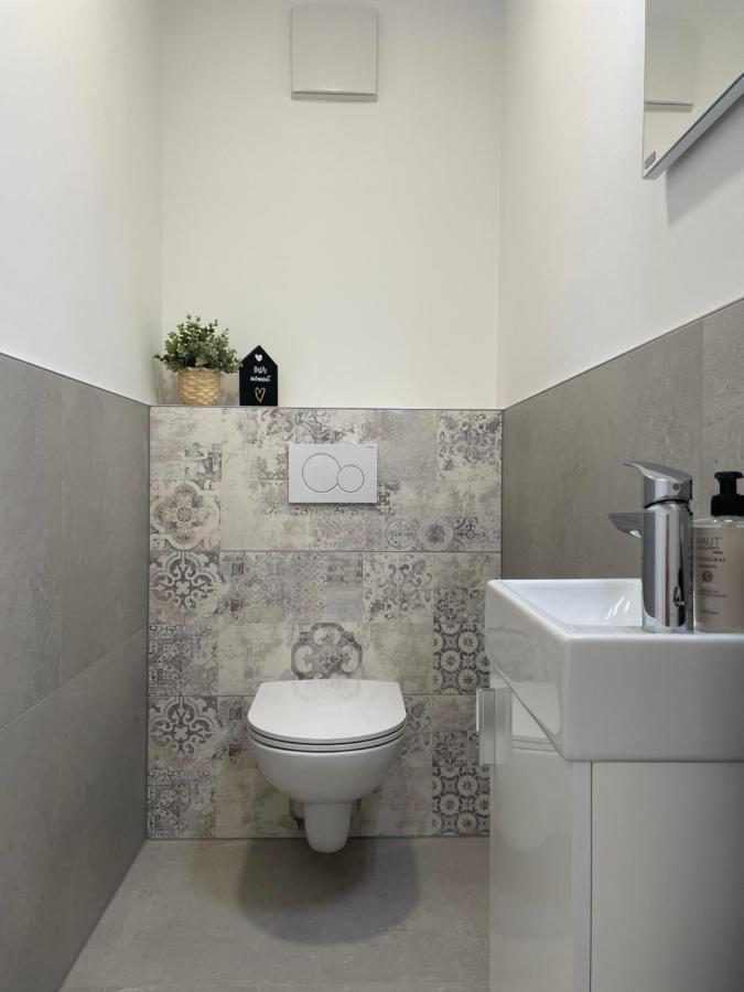 Luxury - Apartment Mit Balkon In Seenaehe Gmunden Ngoại thất bức ảnh