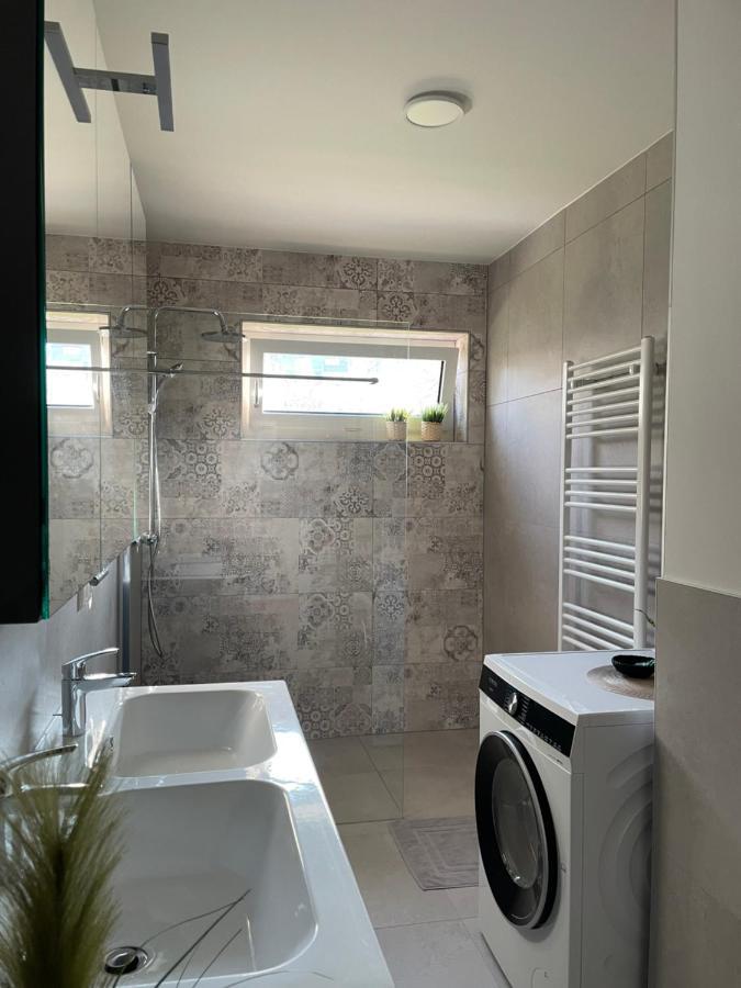 Luxury - Apartment Mit Balkon In Seenaehe Gmunden Ngoại thất bức ảnh